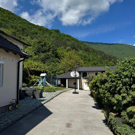 Vrelo Bosne - Ilidza, Free Parking Villa *