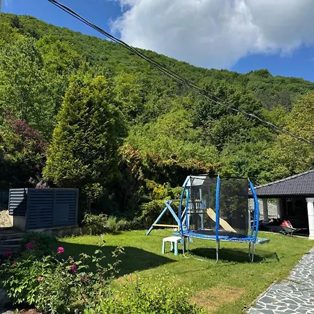 Vrelo Bosne - Ilidza, Free Parking Vruci